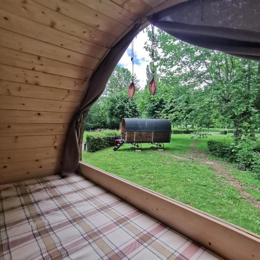 Camping De Thoissey *** エクステリア 写真