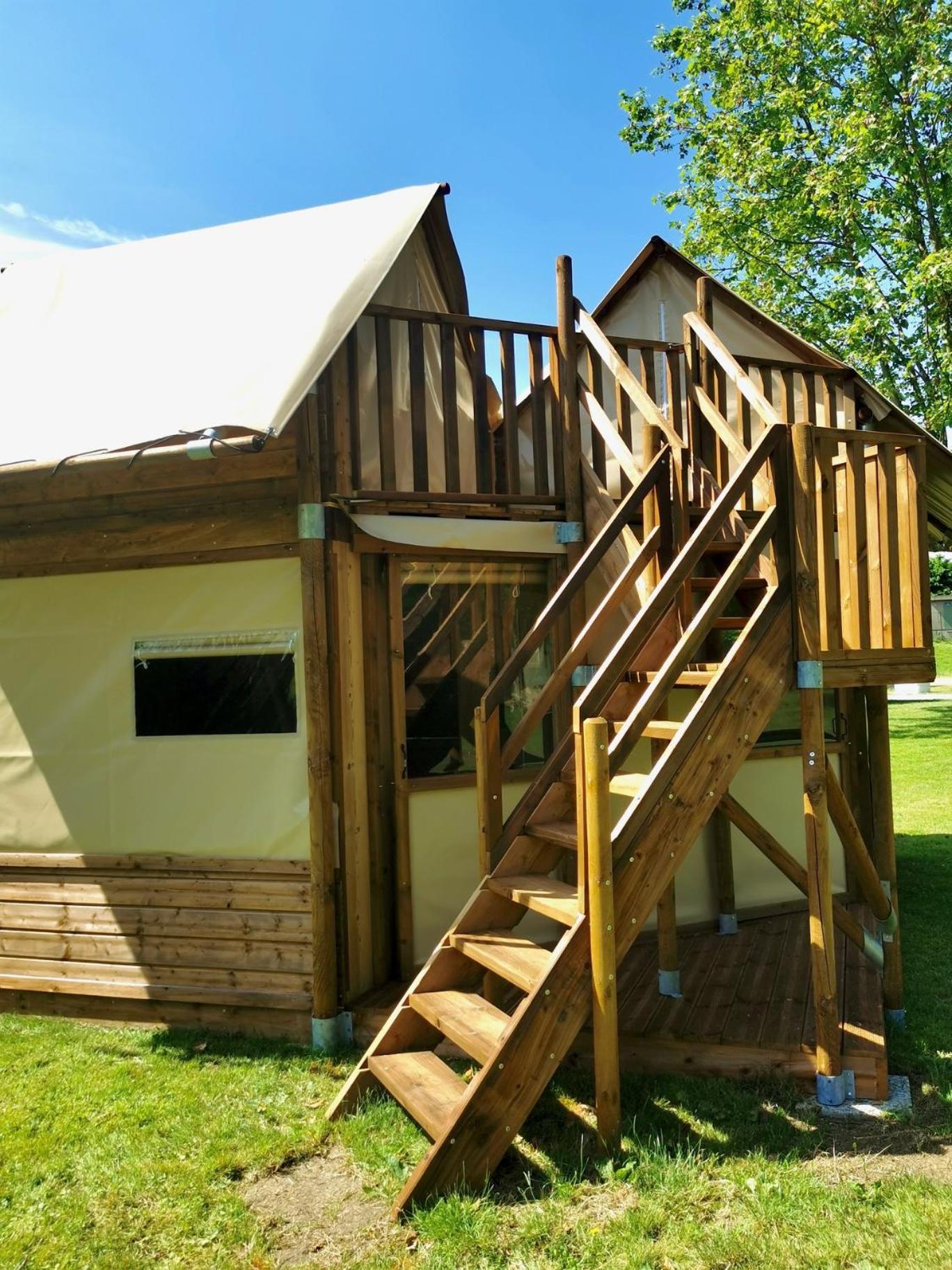 Camping De Thoissey *** エクステリア 写真