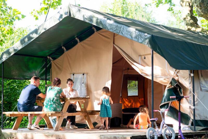 Camping De Thoissey *** エクステリア 写真