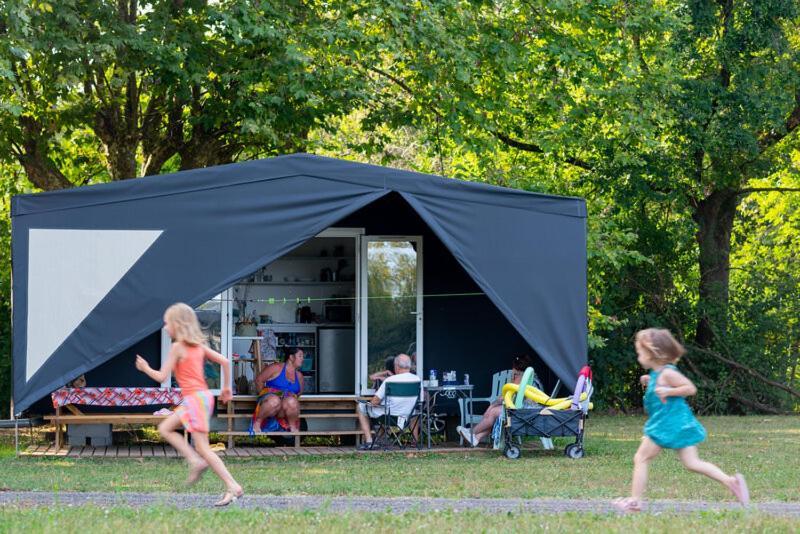 Camping De Thoissey *** エクステリア 写真